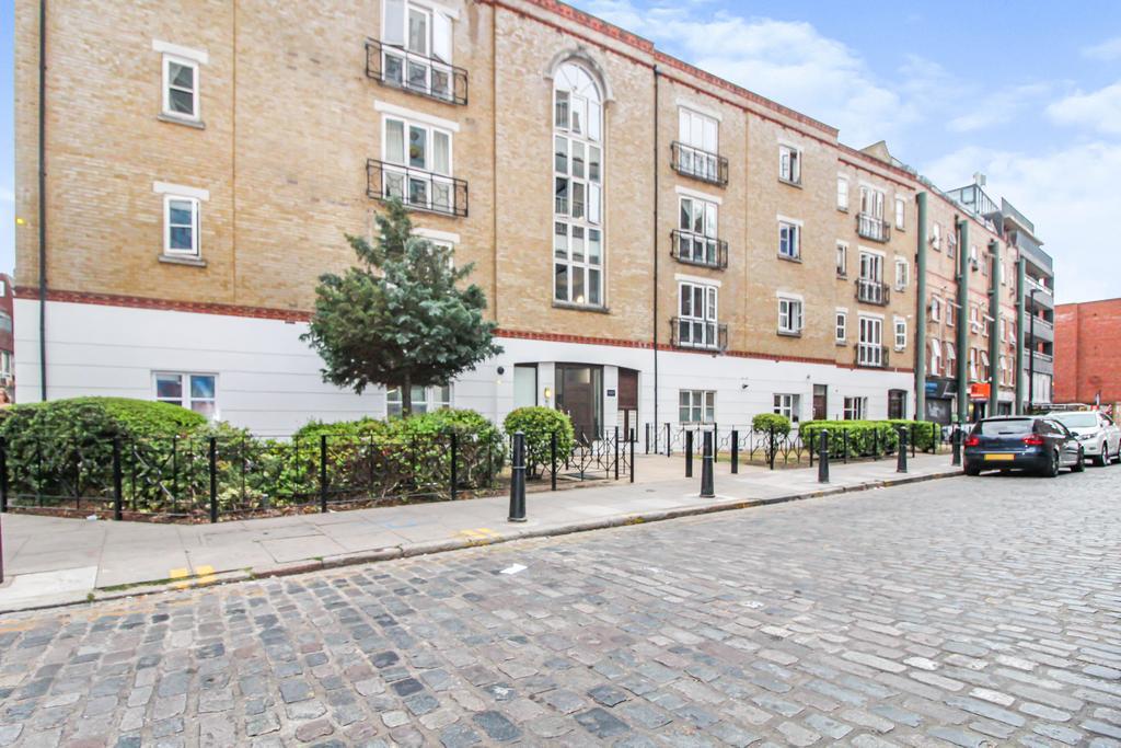 3 Bedroom Terraced To Let in Raven Row, Whitechapel, Stepney Green