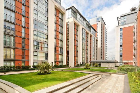 Capital East Aparments, 21 Western Gateway, Royal Victoria Dock, Excel, London, E16 1AS